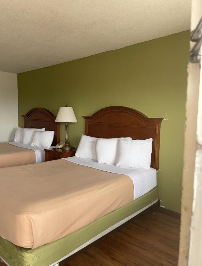 Relax Inn & Suites Mattoon Экстерьер фото